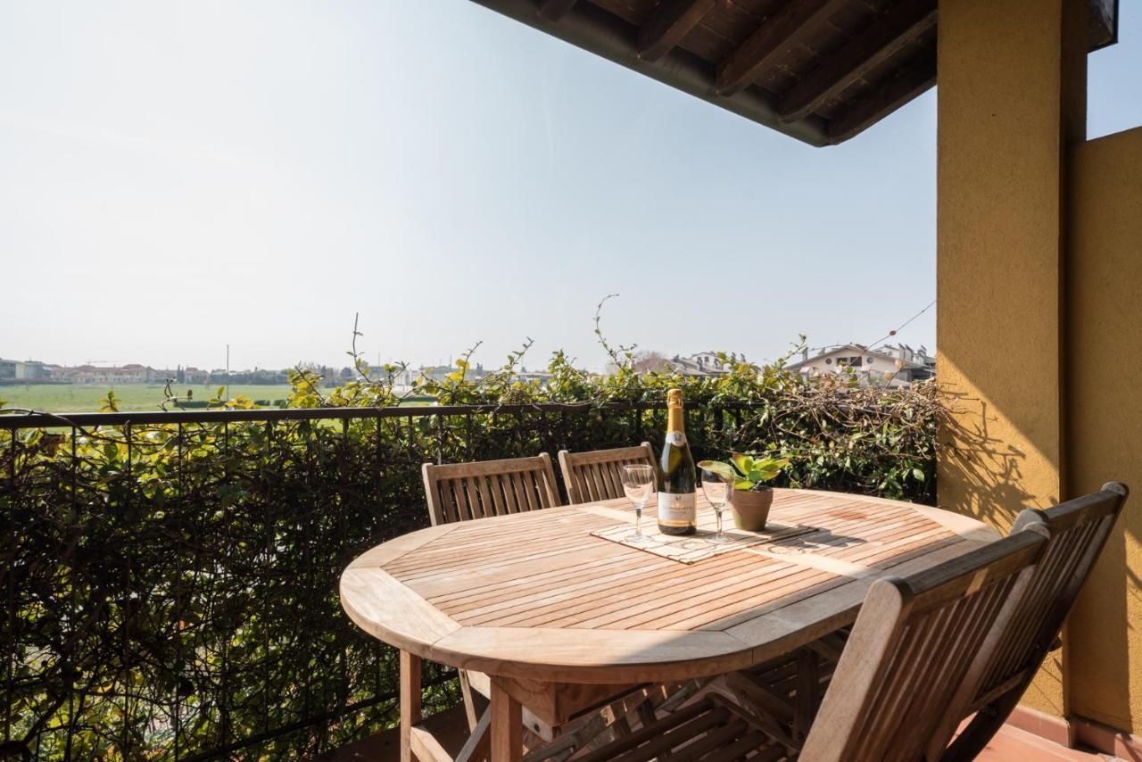 Gardappartamenti Cascinale Pool 代森扎诺-德尔加达 外观 照片